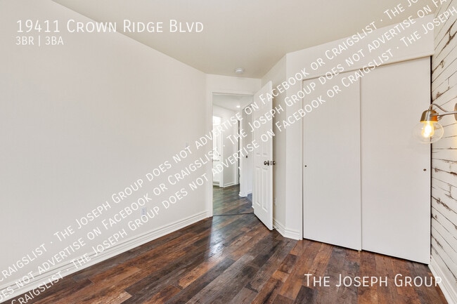 Building Photo - 19411 Crown Ridge Blvd