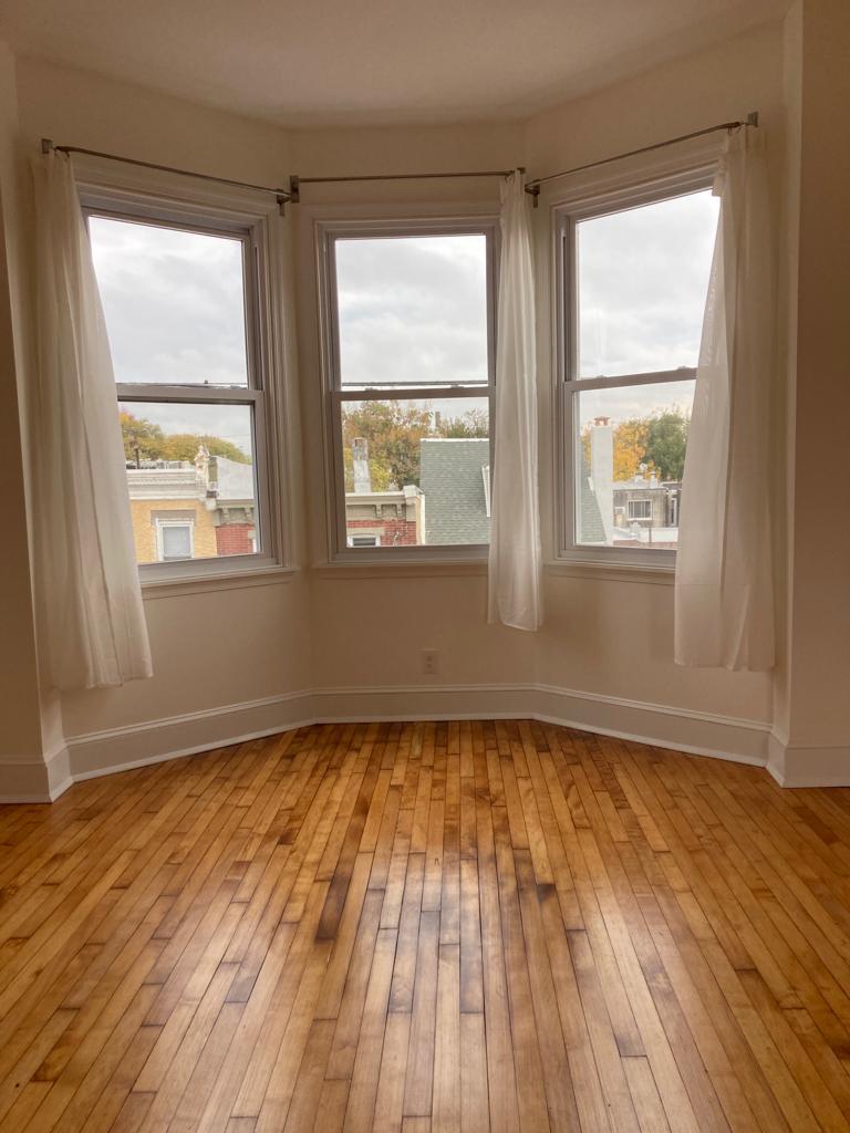 2nd bedroom - 2110 E Clearfield St