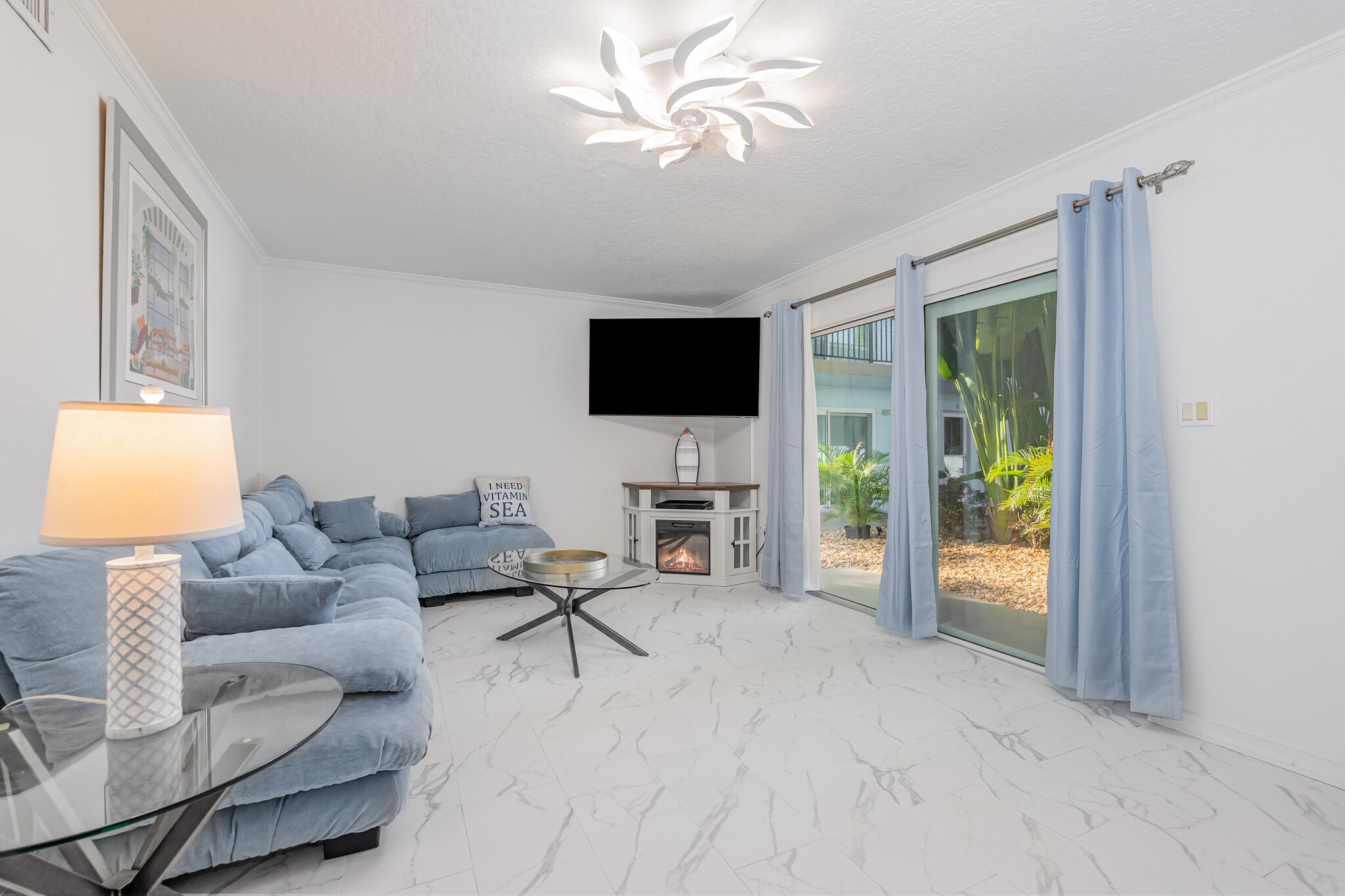 Building Photo - 279 S Brevard Ave