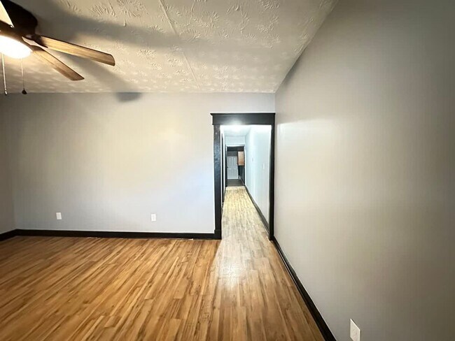 Building Photo - 268 E Loudon Ave
