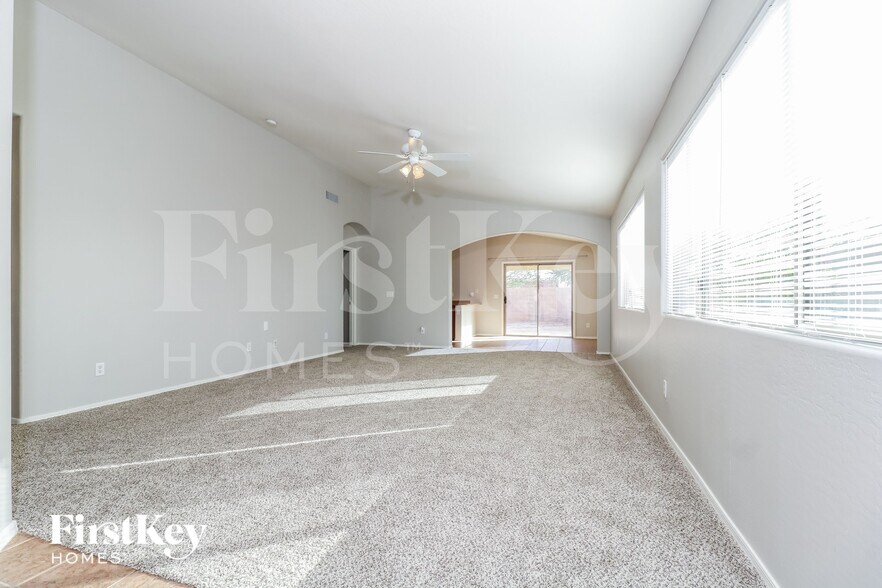 Building Photo - 25757 W St Kateri Dr
