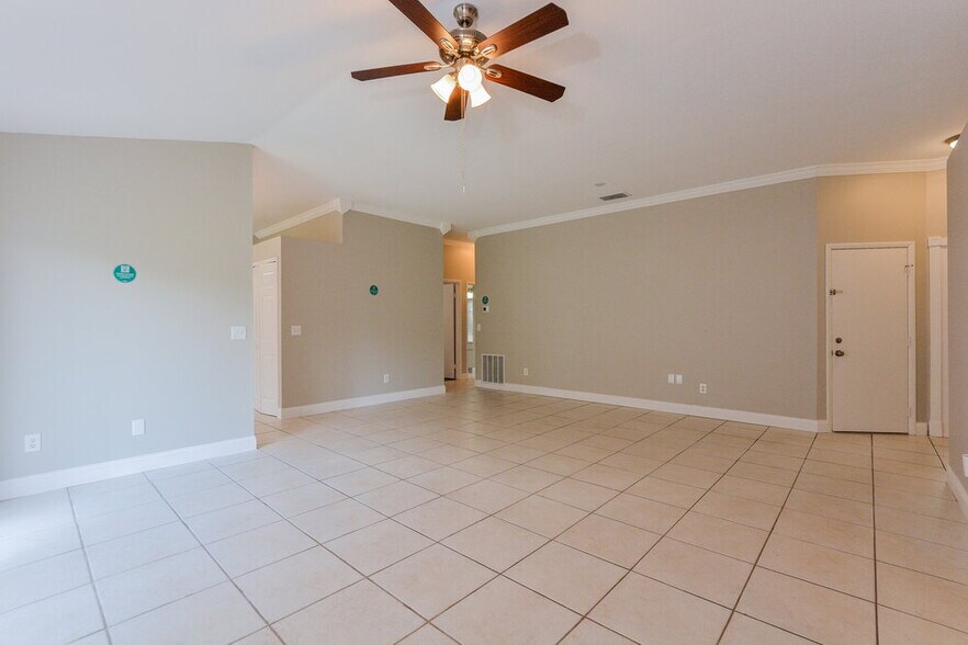 Building Photo - 10119 Pink Carnation Ct