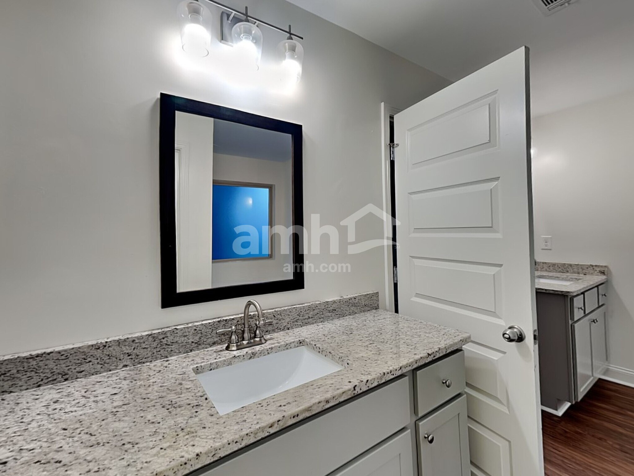 Building Photo - 460 Omnia Ridge Way