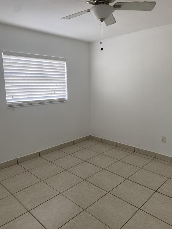 Building Photo - 728 Michigan Ct