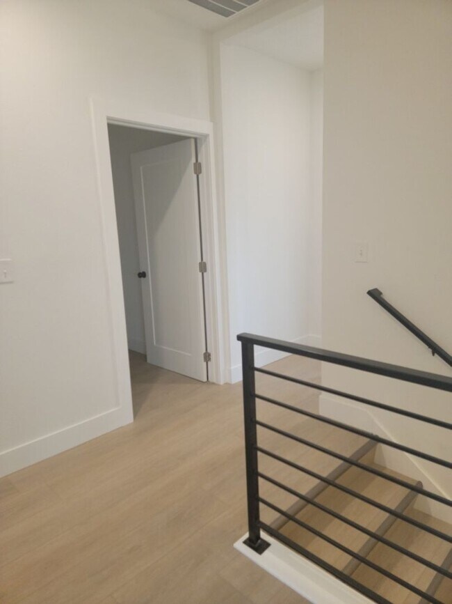 Building Photo - Brand New 4 Bed 3 Bath Modern Farmhouse St...