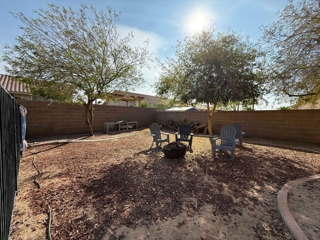 Building Photo - 10745 E 38th Ln