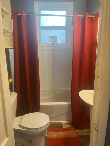 Building Photo - 68 Mathewson St