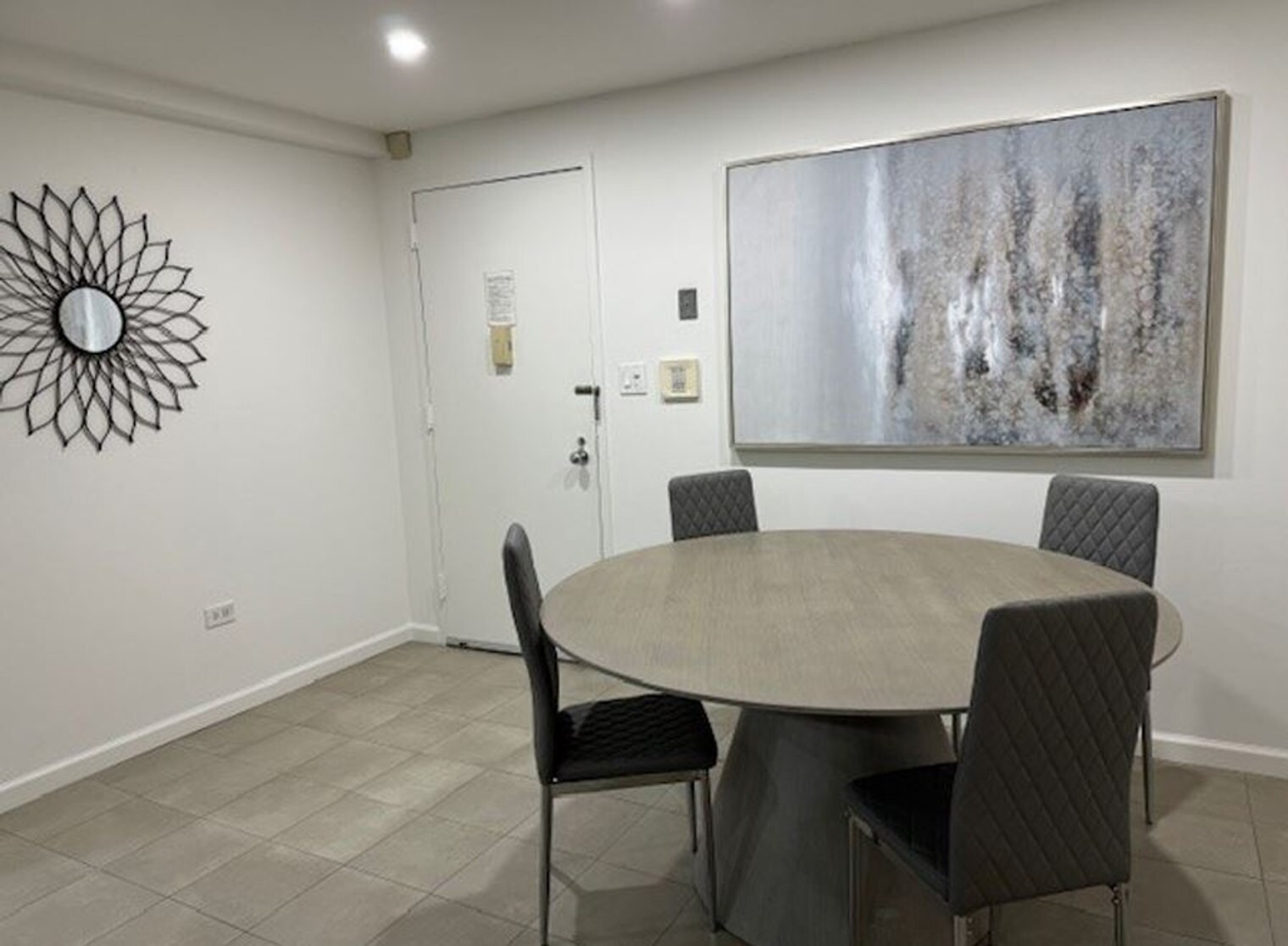 Building Photo - 754 9th Ave