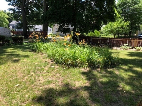 Building Photo - 320 Varnum Ave