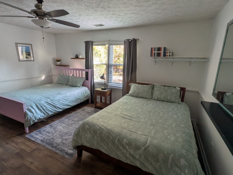 Building Photo - 5845 Shadewater Dr