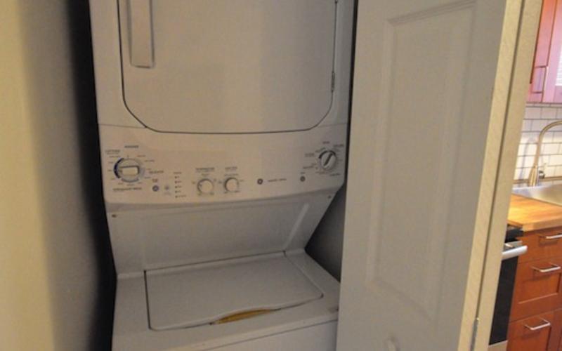 Building Photo - 452 W 3rd Ave