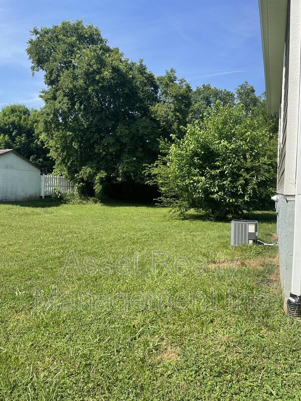 Building Photo - 5020 McIntyre Rd