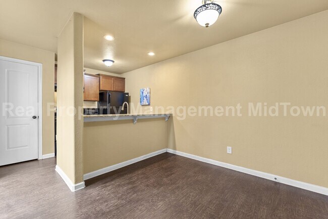 Building Photo - 5516 Boca Raton Blvd