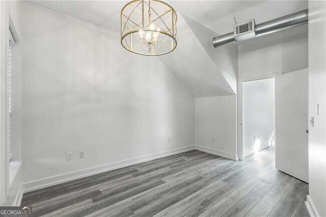 Building Photo - 791 Wylie St SE