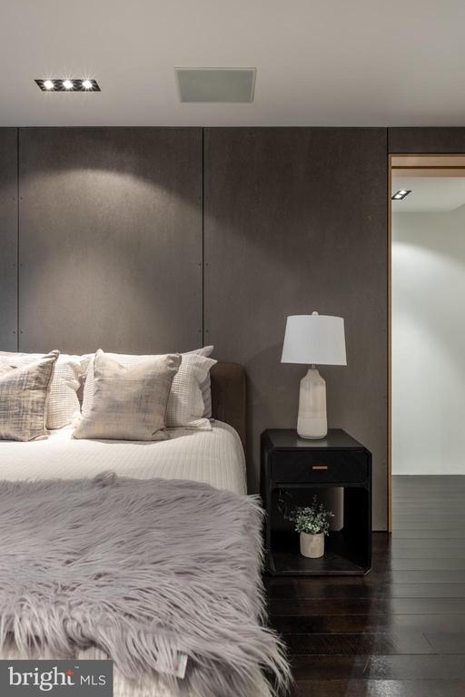 Building Photo - 2101 Connecticut Ave NW