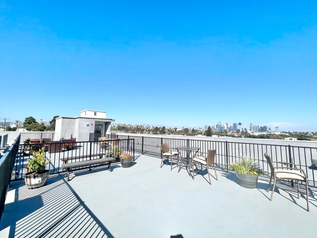 Building Photo - 1950 S Normandie Ave