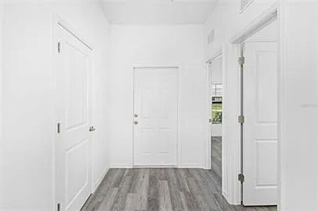 Building Photo - 5205 30th St SW