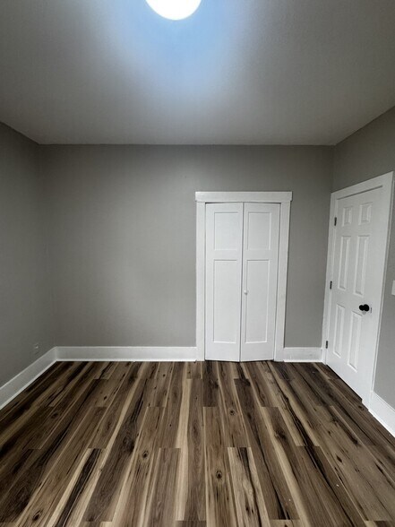 Building Photo - 212 Ludlow Rd