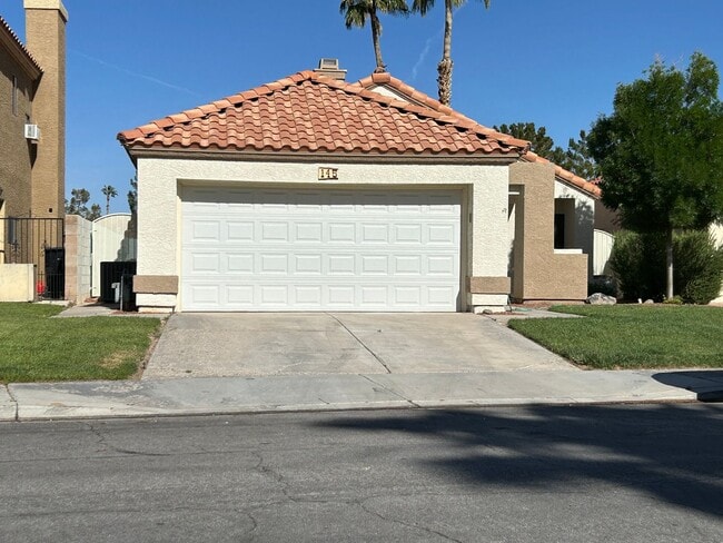 Primary Photo - Green Valley home with pool