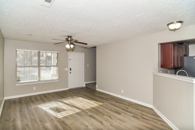 Building Photo - 1913 Warmingfield Dr