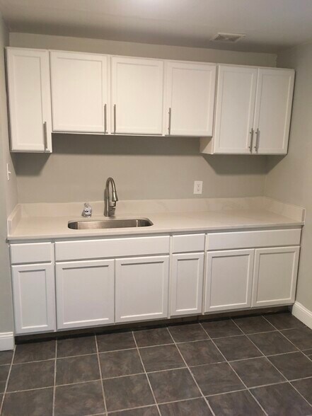 Kitchen - 3219 2nd Ave
