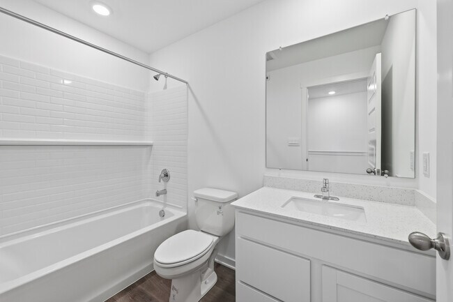 Building Photo - 2310 Noble Ln