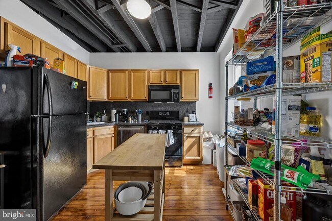 Building Photo - 115 Green Ln