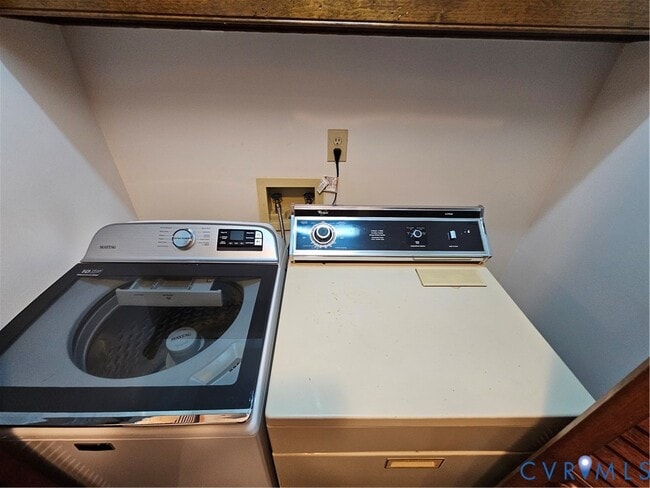 Building Photo - 7866 Wilton Rd