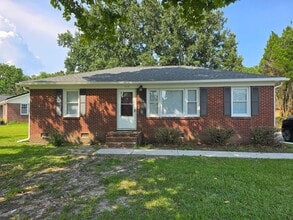 Building Photo - Great Home in Blouder Bluff