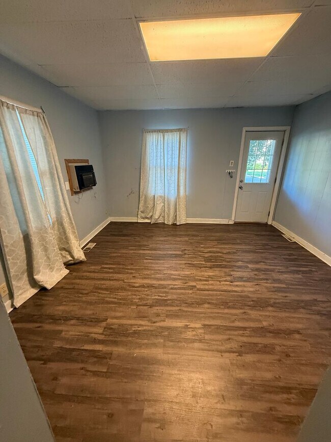 Building Photo - Lindsborg, KS rental