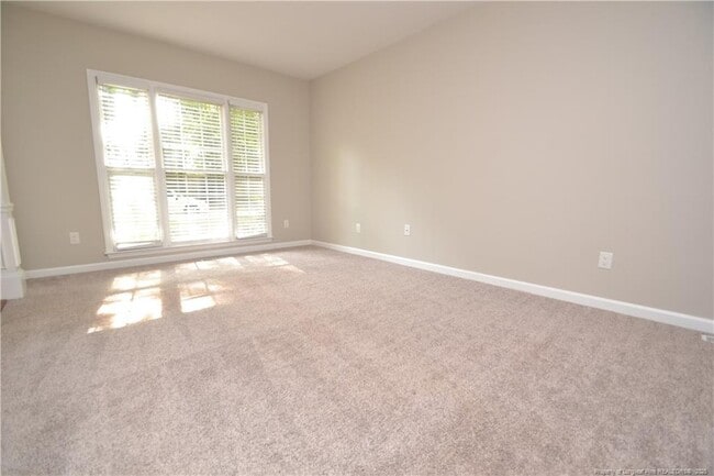 Building Photo - 4737 Sinclair Dr