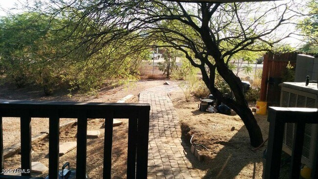 Building Photo - 4827 Mustang Cir