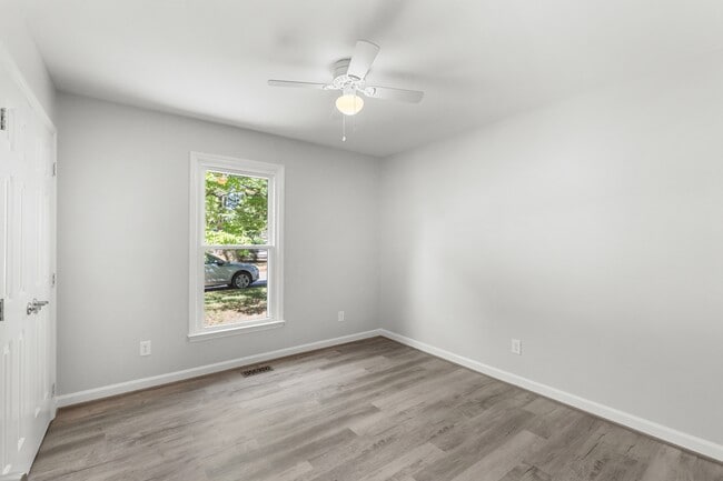 Building Photo - 3641 Meadow Creek Ln