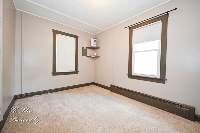 Building Photo - 331 Charlotte Ave