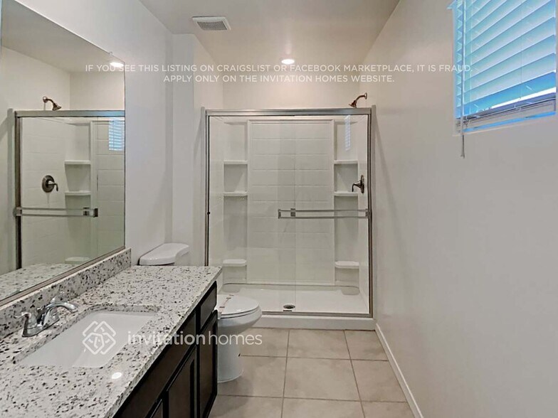 Building Photo - 3942 S 79th Dr