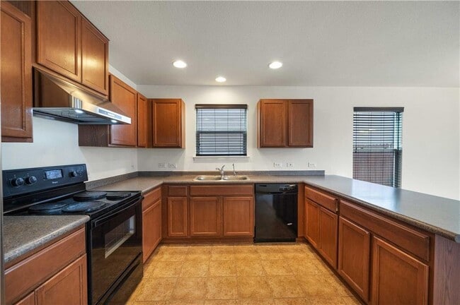 Building Photo - 11012 Culzean Dr