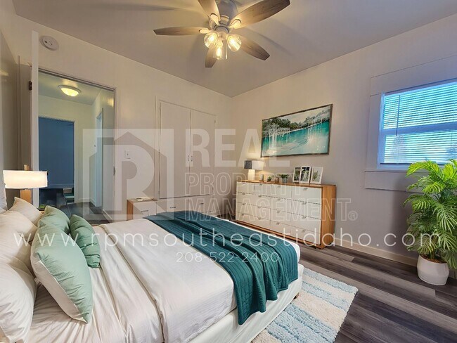 Building Photo - Newly Renovated, Clean & Bright 2 Bedroom, 1 Bathroom Apartment for Rent in Shelley - Washer/Drye...