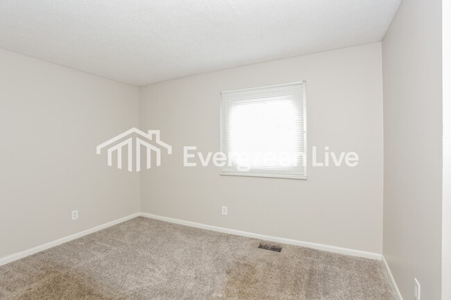 Building Photo - 11053 Amburg Ct