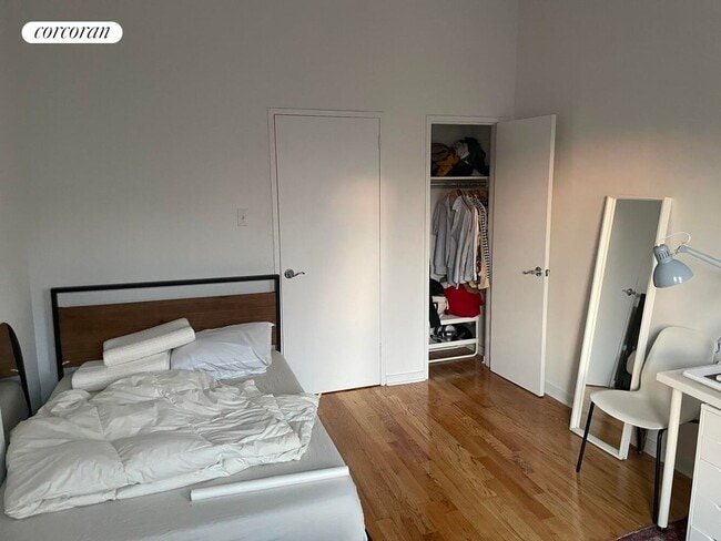 Building Photo - 131 W 116th St