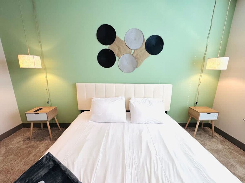 Building Photo - 9244 Vintage Hills Way