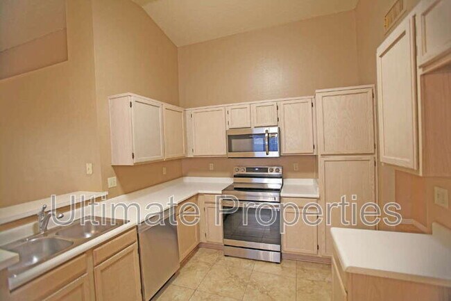 Building Photo - 5620 S 41st Pl