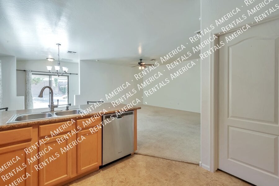 Building Photo - 3883 E Rose Quartz Ln