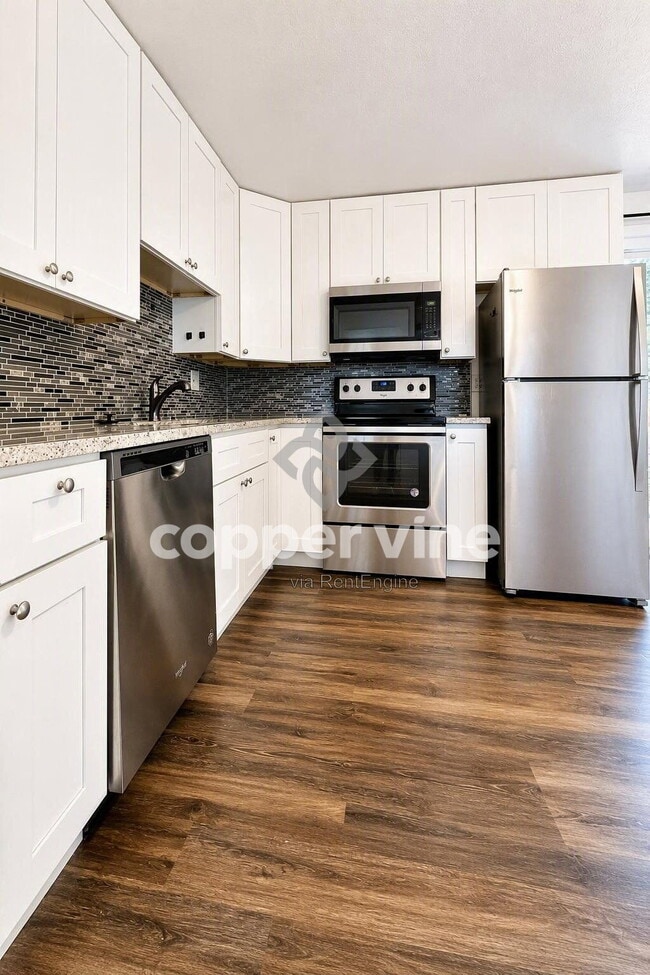 Building Photo - 7465 Kendall St