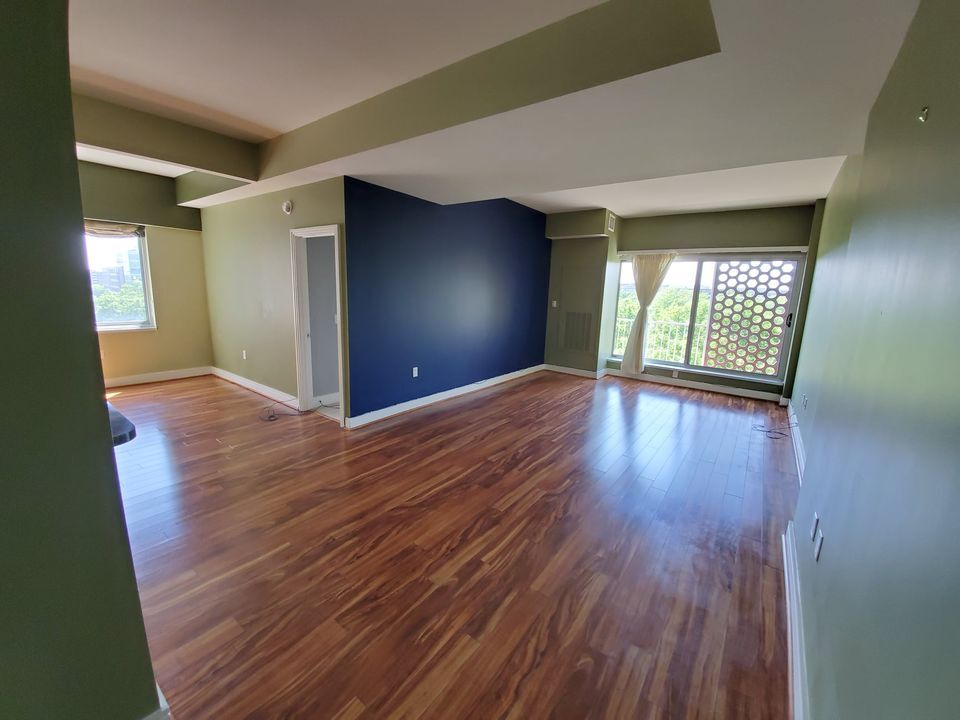 Living Room - 800 4th St SW