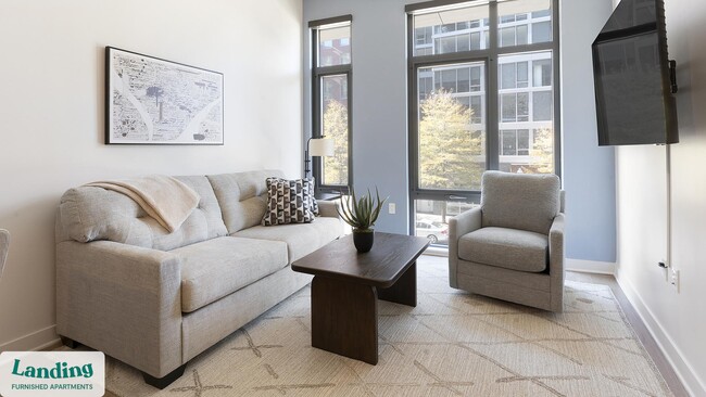 Building Photo - 350 Maple Dr SW