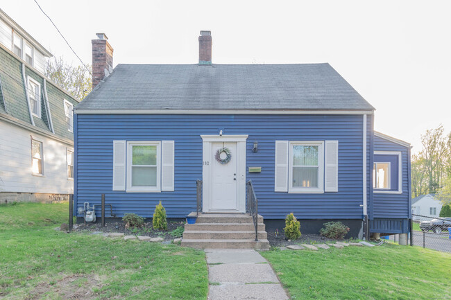 Primary Photo - 102 Greystone Ave
