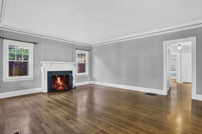 Building Photo - 3434 NE 18th Ave