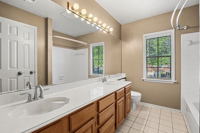 Building Photo - 15002 Havenridge Dr