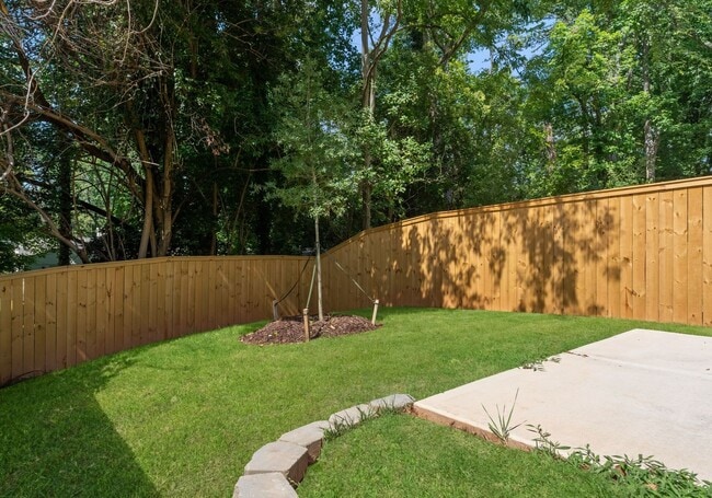 Building Photo - 2010 St John St