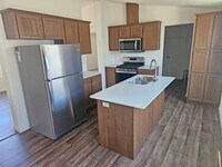 Building Photo - 573 E Sullivan St